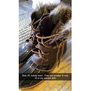 Warm duck boots